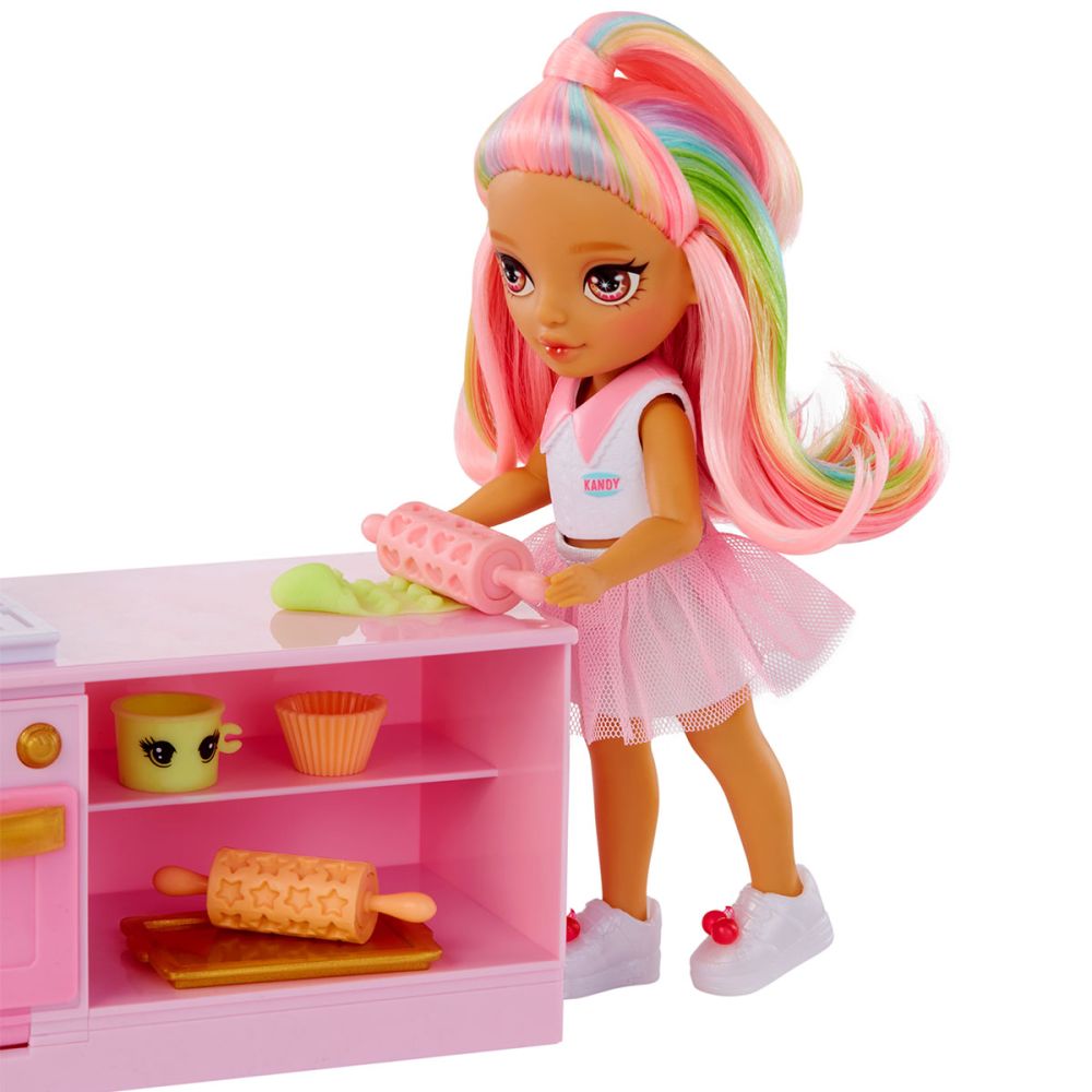 Ігровий набір з лялькою Rainbow High – Кондитерська Кенді