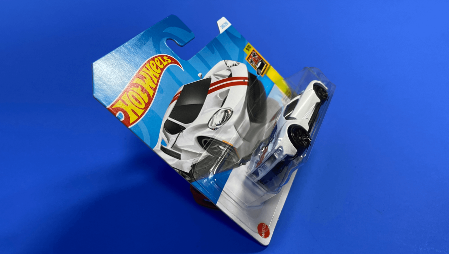 Машинка Базова Hot Wheels '17 Ford GT Exotics 1:64 HTC26 White