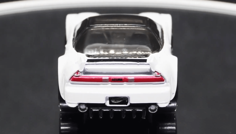 Машинка Базова Hot Wheels '90 Acura NSX The `90S 1:64 HTF02 White