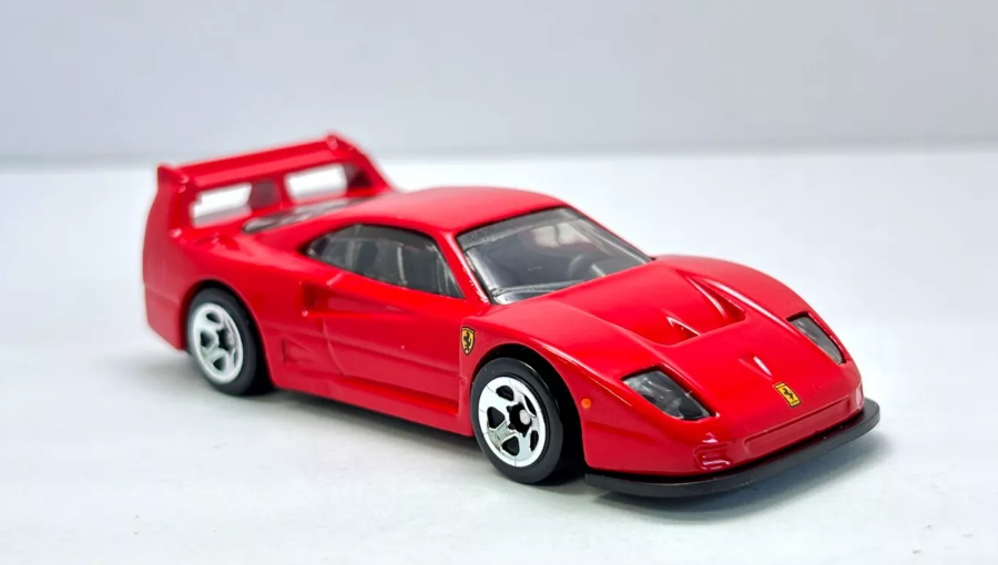 Машинка Базова Hot Wheels Ferrari F40 Competizione Exotics 1:64 HYW59 Red