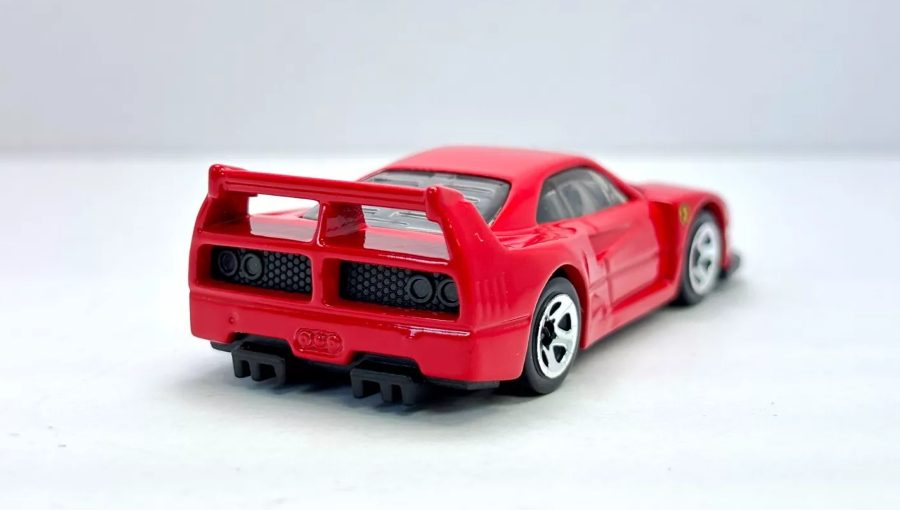 Машинка Базова Hot Wheels Ferrari F40 Competizione Exotics 1:64 HYW59 Red