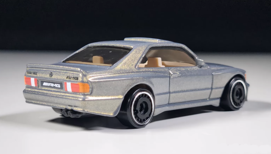 Машинка Базова Hot Wheels '89 Mercedes-Benz 560 SEC AMG Wild Widebody 1:64 JBB11 Grey