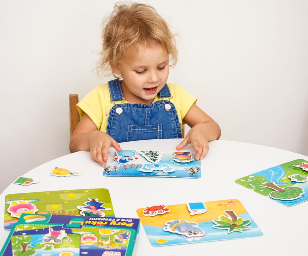 Гра з липучками «Пори року»