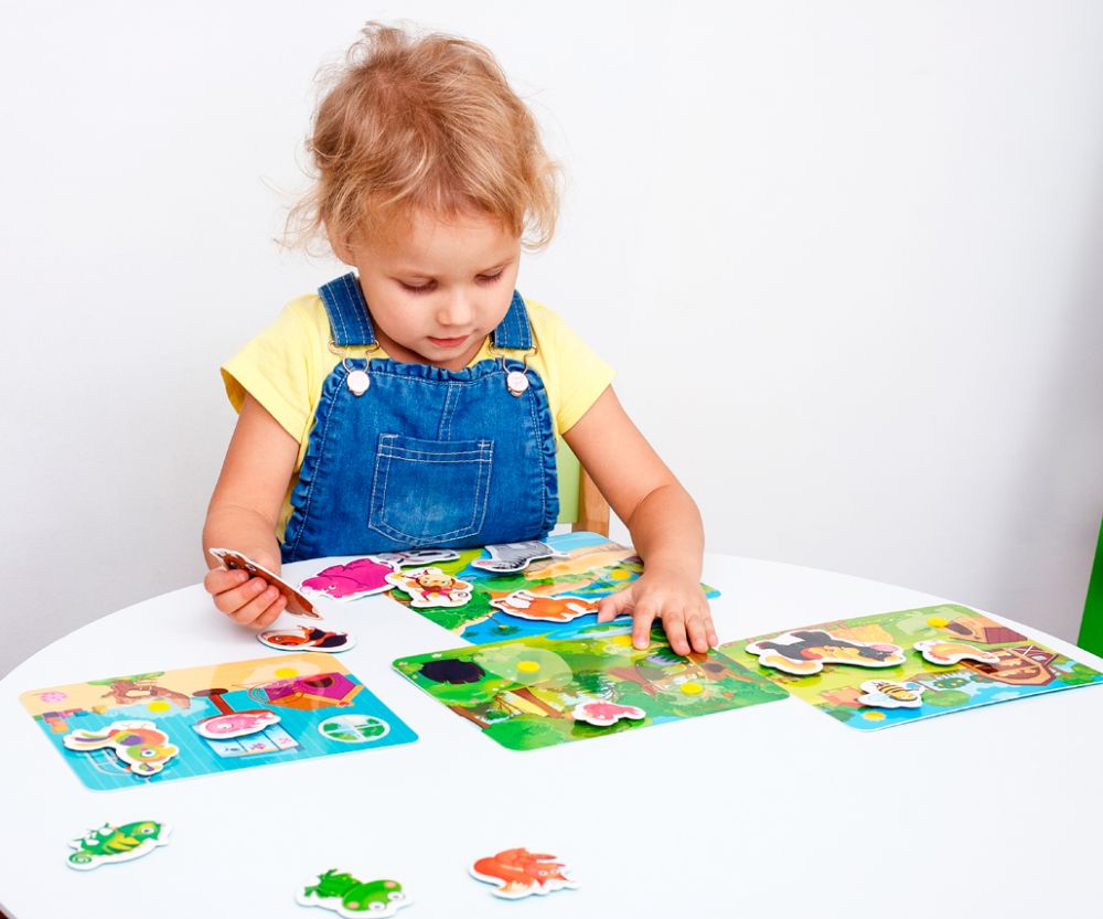 Гра з липучками «Хто де живе?»